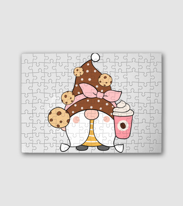 Coffee Gnomes minta fehér pólón
