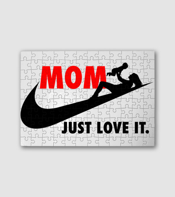 Mom just love it minta fehér pólón