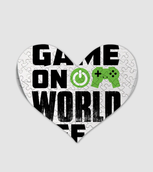 Game on world off minta fehér pólón