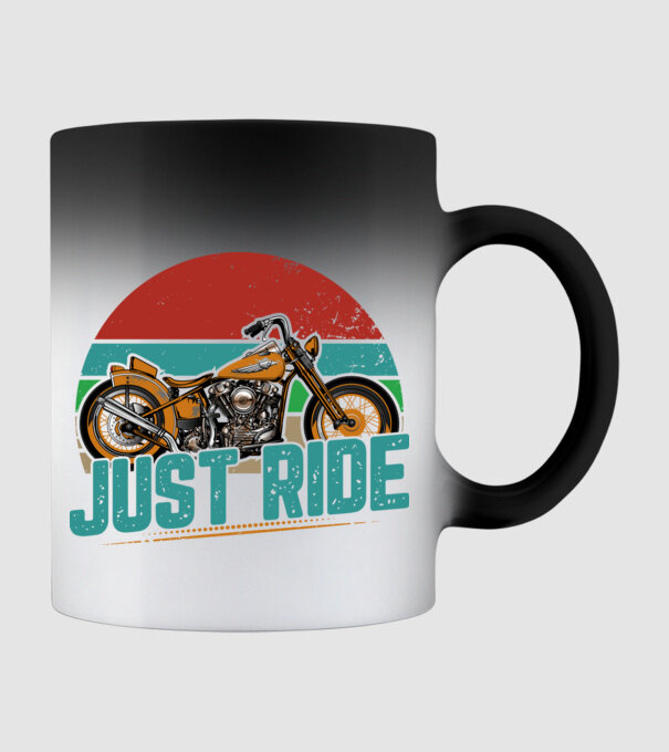 Motorozz minta fekete pólón