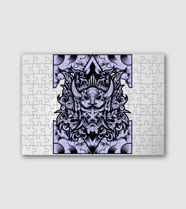 A oni-mask-angry minta fehér pólón