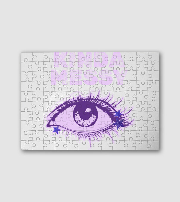 eye-graphic-inspired-by-olivia-rodrigo minta fehér pólón