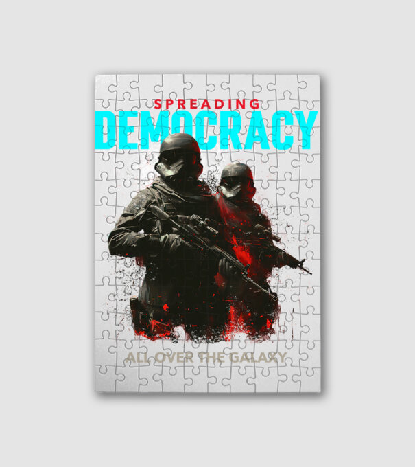 Democracy minta fehér pólón